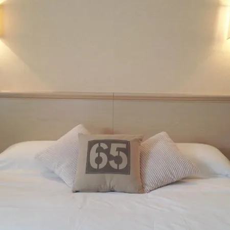The Originals City, Chantecler, Hotell Le Mans