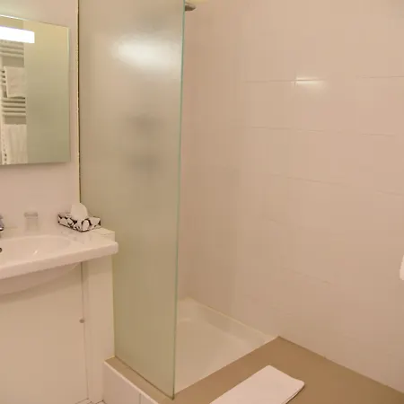 Отель The Originals City, Chantecler, Ле-Ман