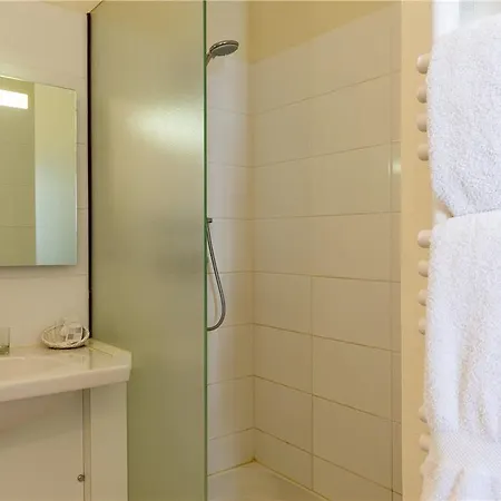 The Originals City, Chantecler, 3*