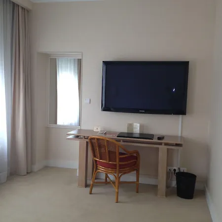 The Originals City, Chantecler,