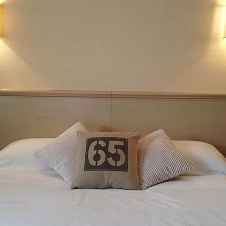 The Originals City, Chantecler, 3* לה מאנש