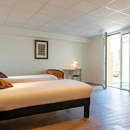 The Originals City, Chantecler, 3*