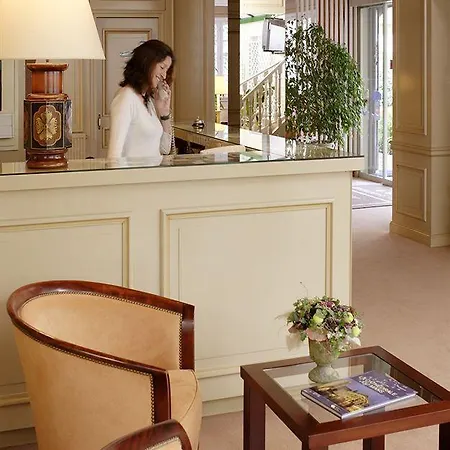 The Originals City, Chantecler, Hotell 3*