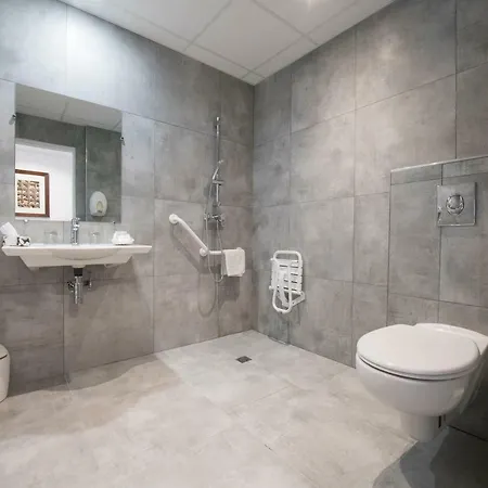 The Originals City, Chantecler,