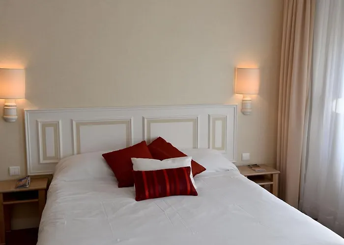 The Originals City, Chantecler, Hotel