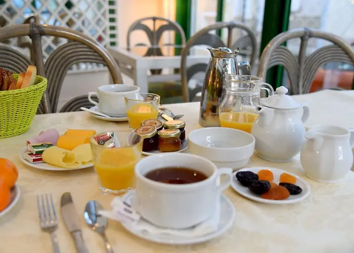 Hotel The Originals City, Chantecler,