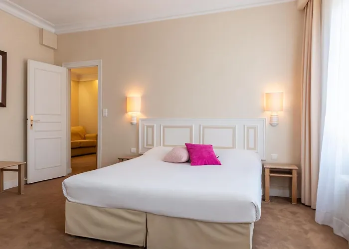 The Originals City, Chantecler, Hotel 3*