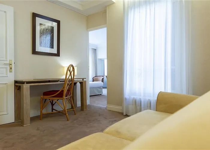 Hotel The Originals City, Chantecler, Le Mans