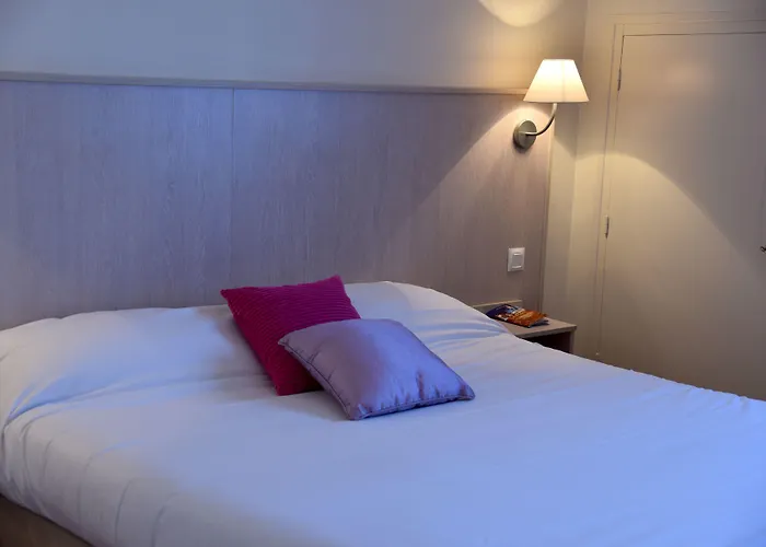 The Originals City, Chantecler, 3*