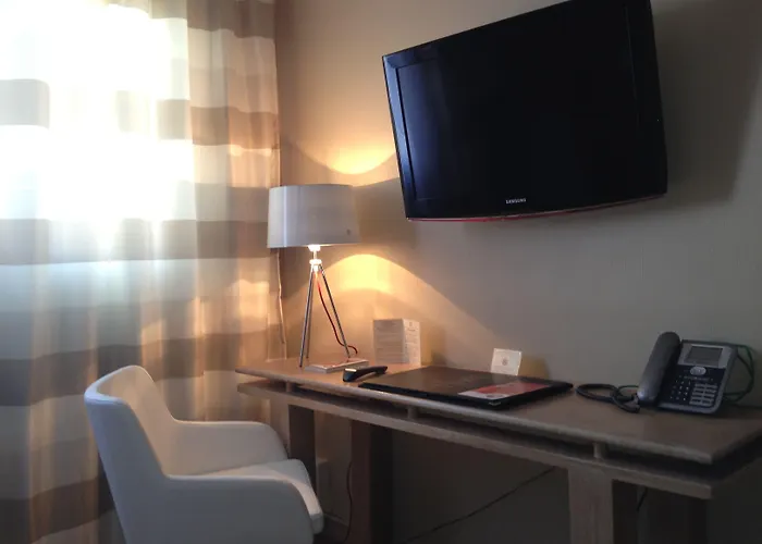 Hotel The Originals City, Chantecler,