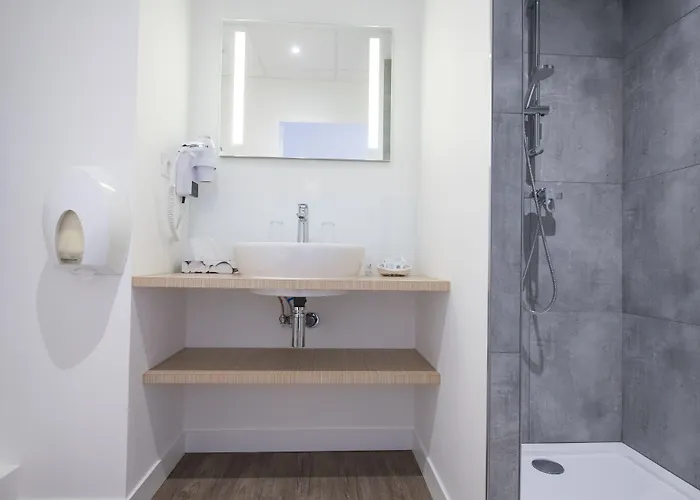 The Originals City, Chantecler, Hotel