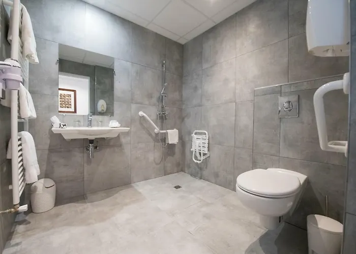 The Originals City, Chantecler,